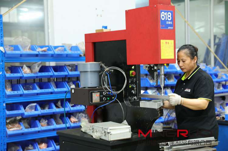 钣金加工件与钣金加工程序运行流程-hgα030皇冠(中国)crown科技有限公司
