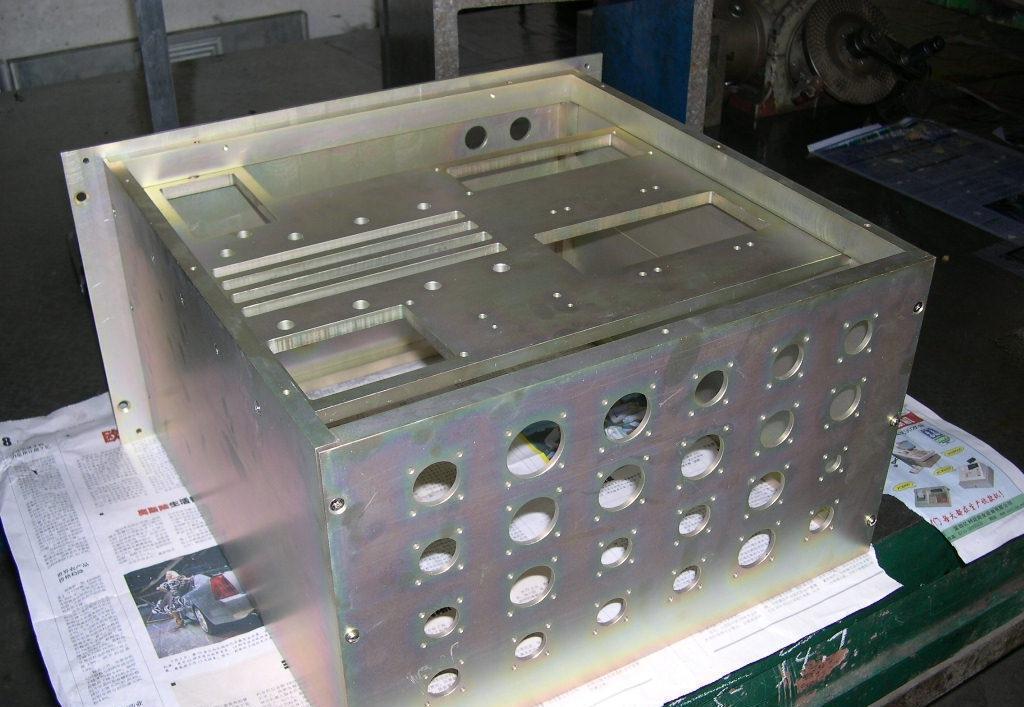 钣金加工机箱外观和材质受欢迎的原因-hgα030皇冠(中国)crown科技有限公司